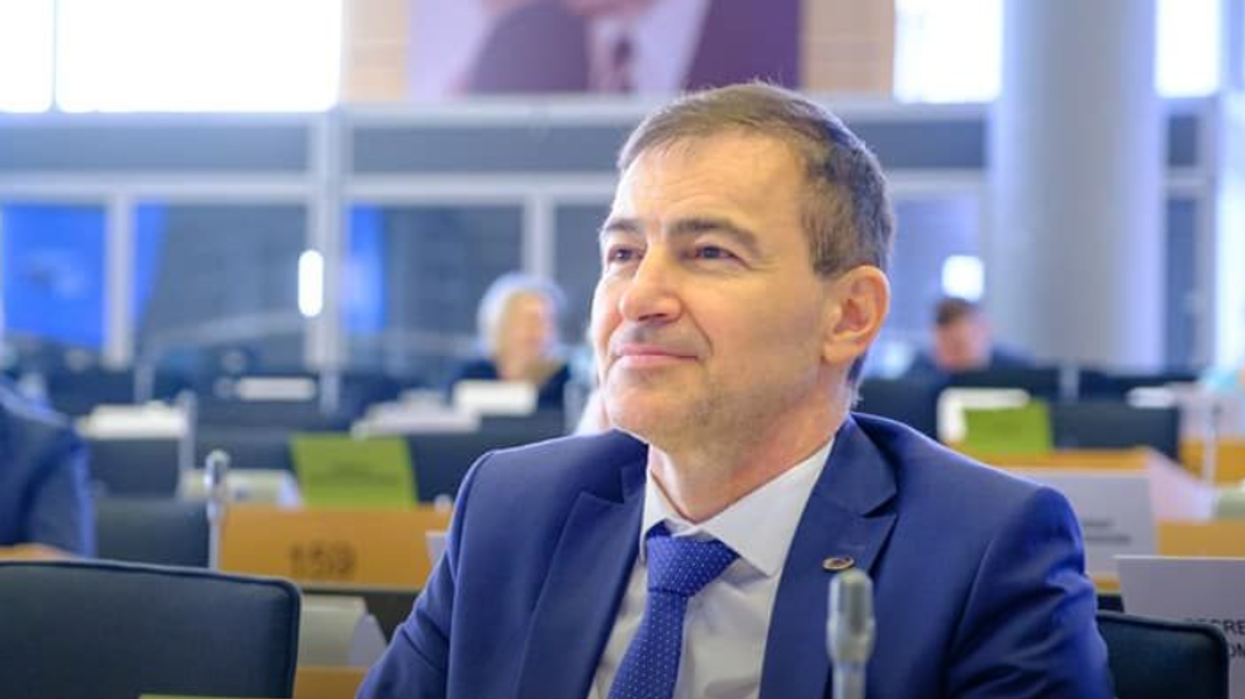 Kovaçev: Aplikantët për shtetësinë bullgare duhet të fotografohen para flamurit kombëtar