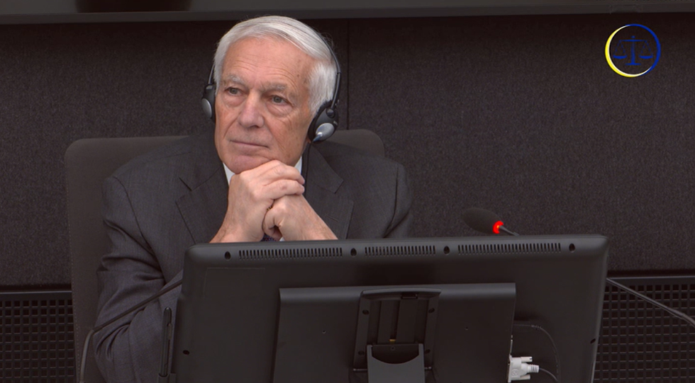 Ish-gjenerali Wesley Clark dëshmon në Hagë: Procesi i mbrojtjes së Thaçit arrin fazën përfundimtare