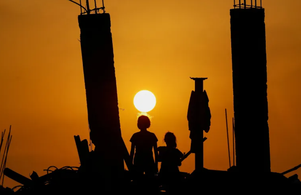 Misteri i Evakuimit të Palestinezëve nga Gaza në Afrikën e Jugut: Një ‘Udhëtim Vuajtjesh’ pa Destinacion të Duhur