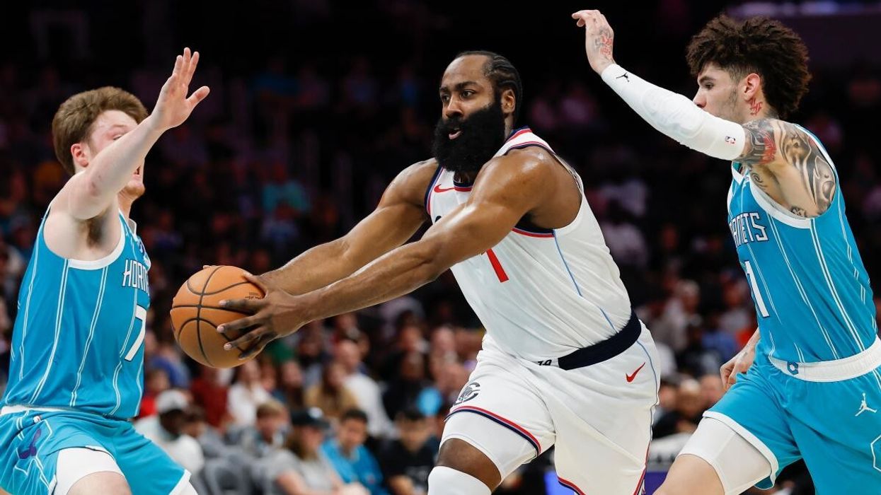 James Harden 55 pikë, Clippers fitojnë 131-116 në Charlotte