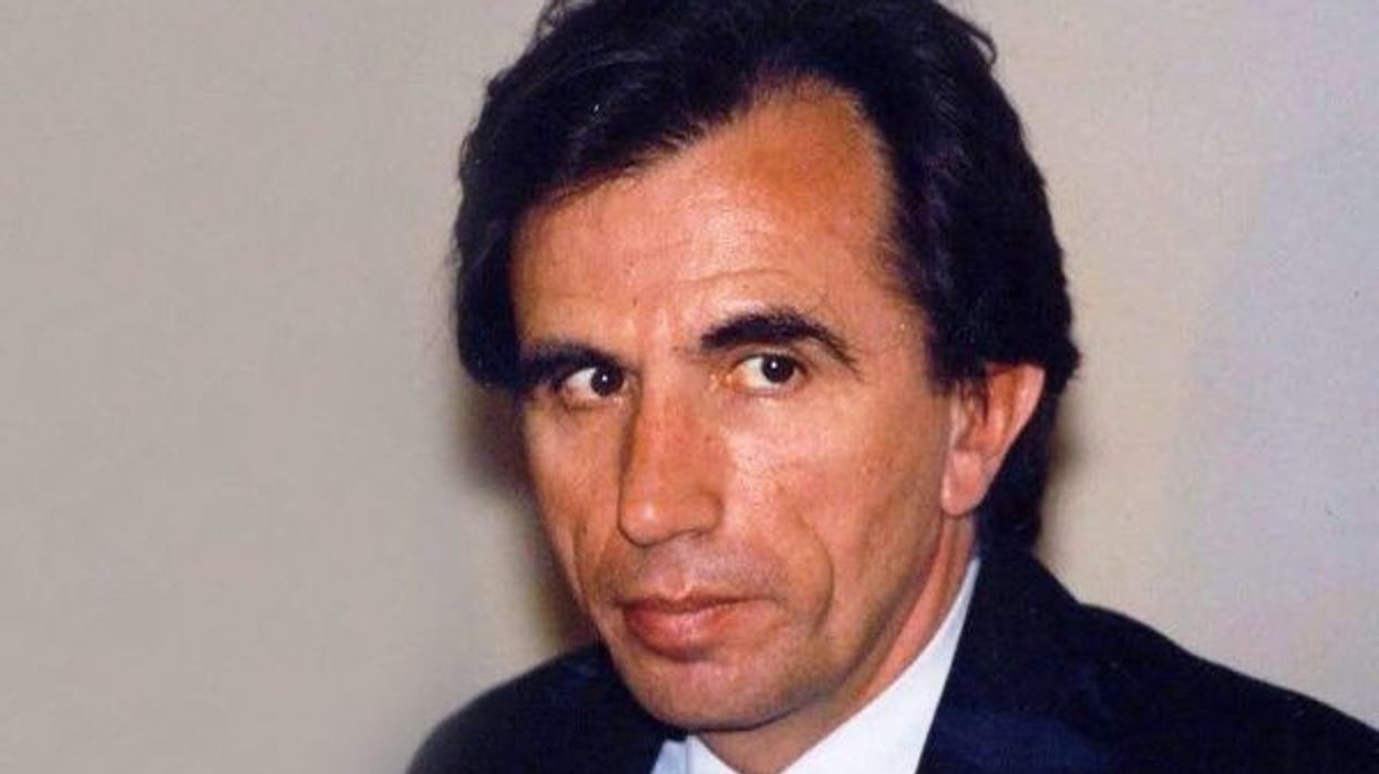 Osmani përkujton Xhemail Mustafën: Një zë i fuqishëm i lirisë, kërkon zbardhjen e vrasjes