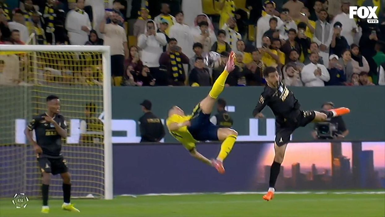 Ronaldo shënon me gërshërë, Al Nassr mposht Al Khaleej