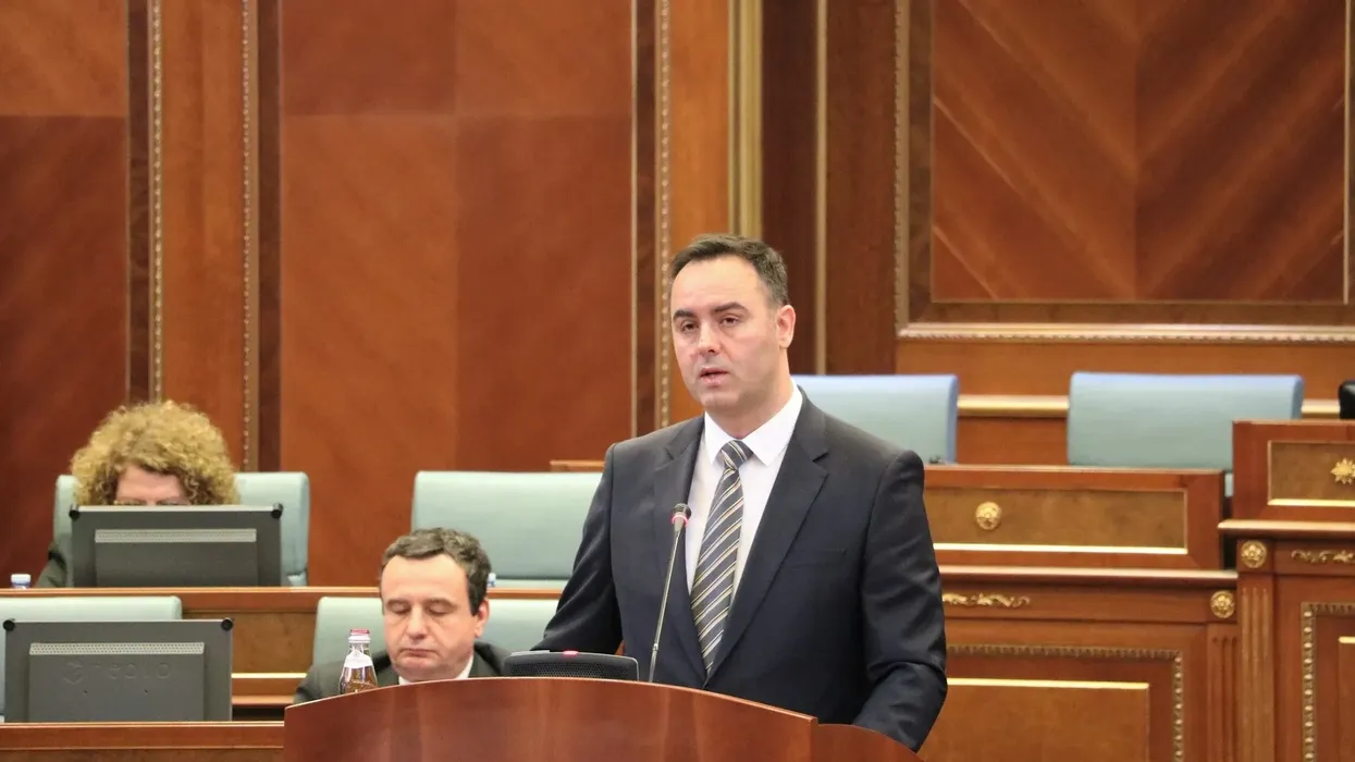 Glauk Konjufca nuk siguron votat për kryeministër, vendi shkon në zgjedhje të jashtëzakonshme