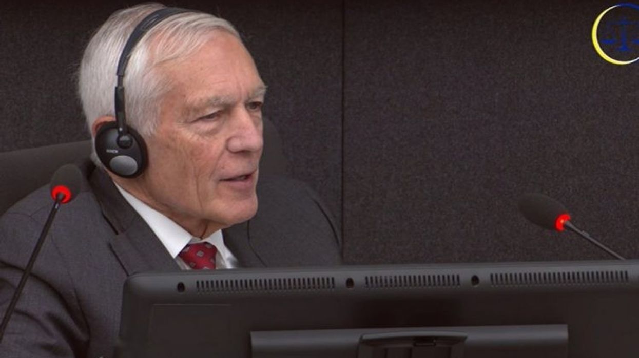 Wesley Clark dëshmon në Hagë: UÇK-ja nuk ishte organizatë terroriste