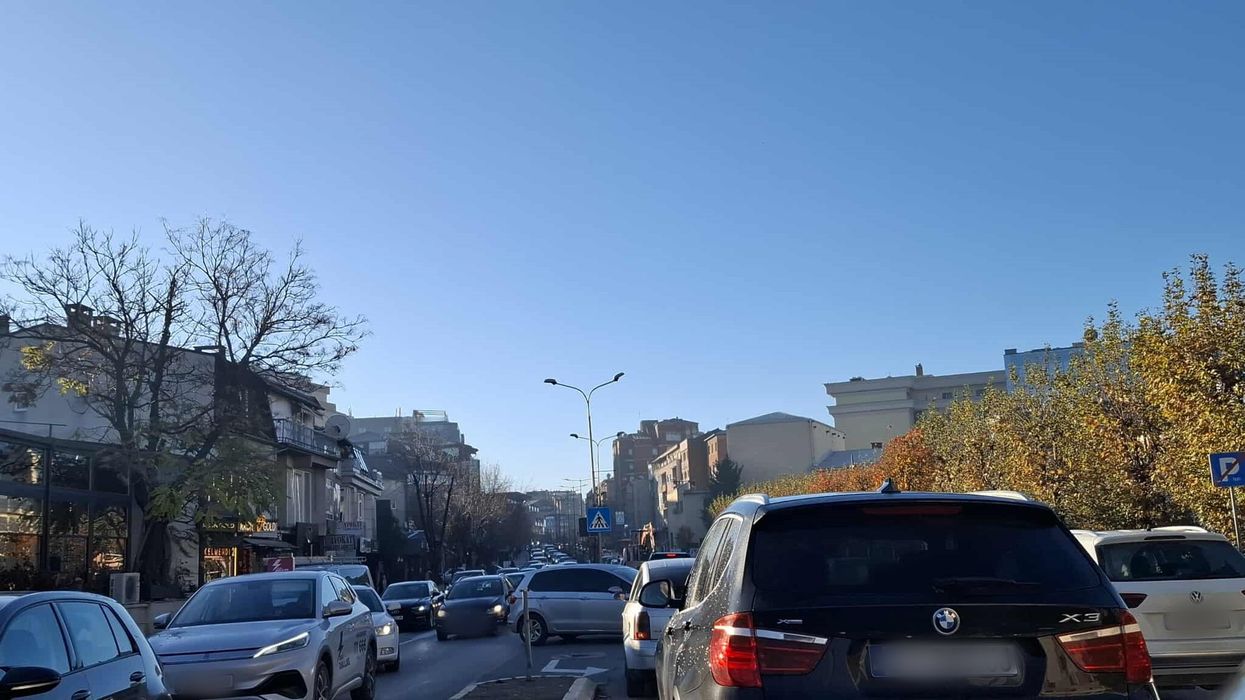 Pezullim i transportit publik në Prishtinë pas pretendimeve për bllokim të buxhetit