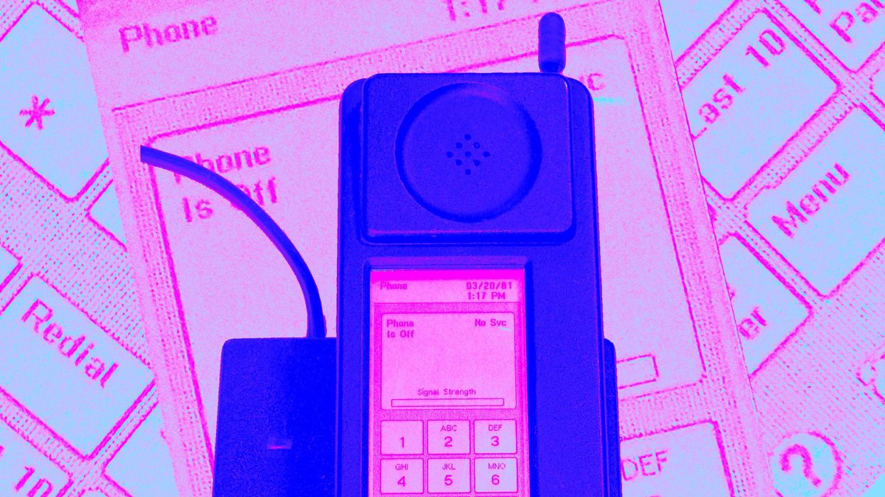 IBM Simon, prototipi i parë i telefonit inteligjent prezantuar më 1992