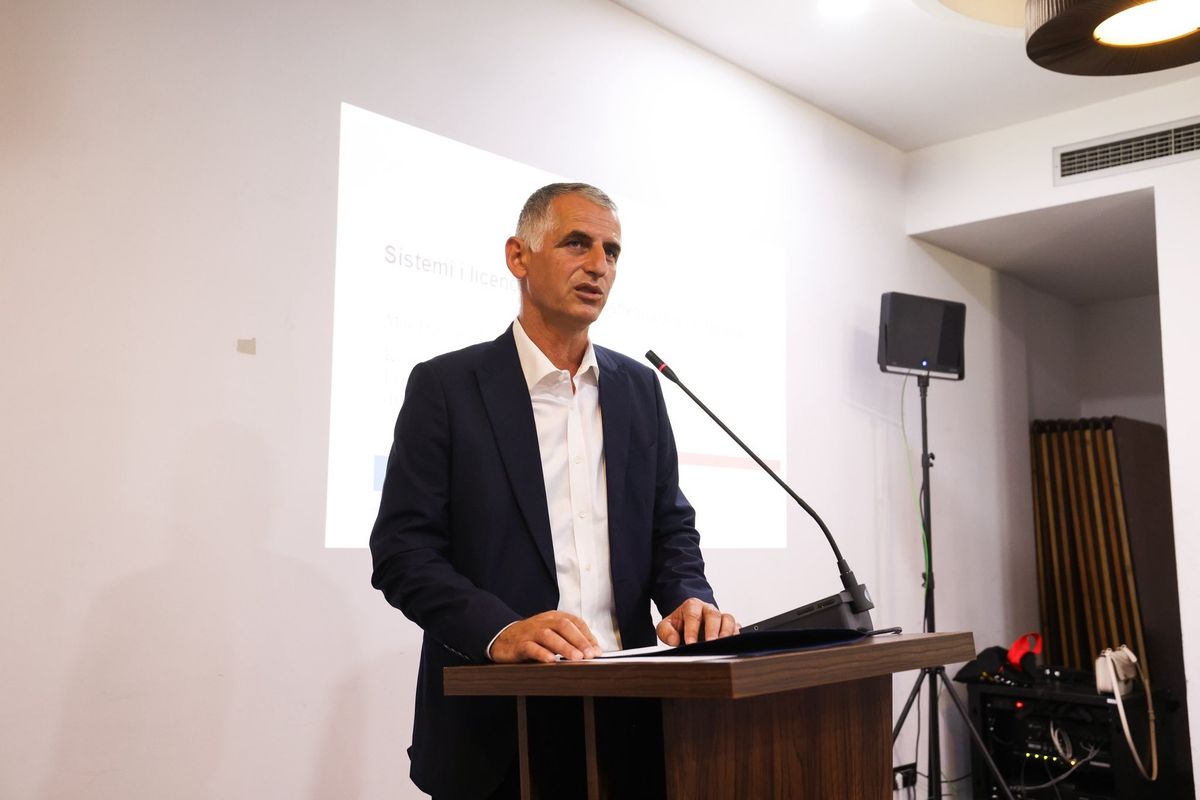 Durmishi: Komuna e Prishtinës s’i ka përmbushur obligimet ligjore për transportin urban