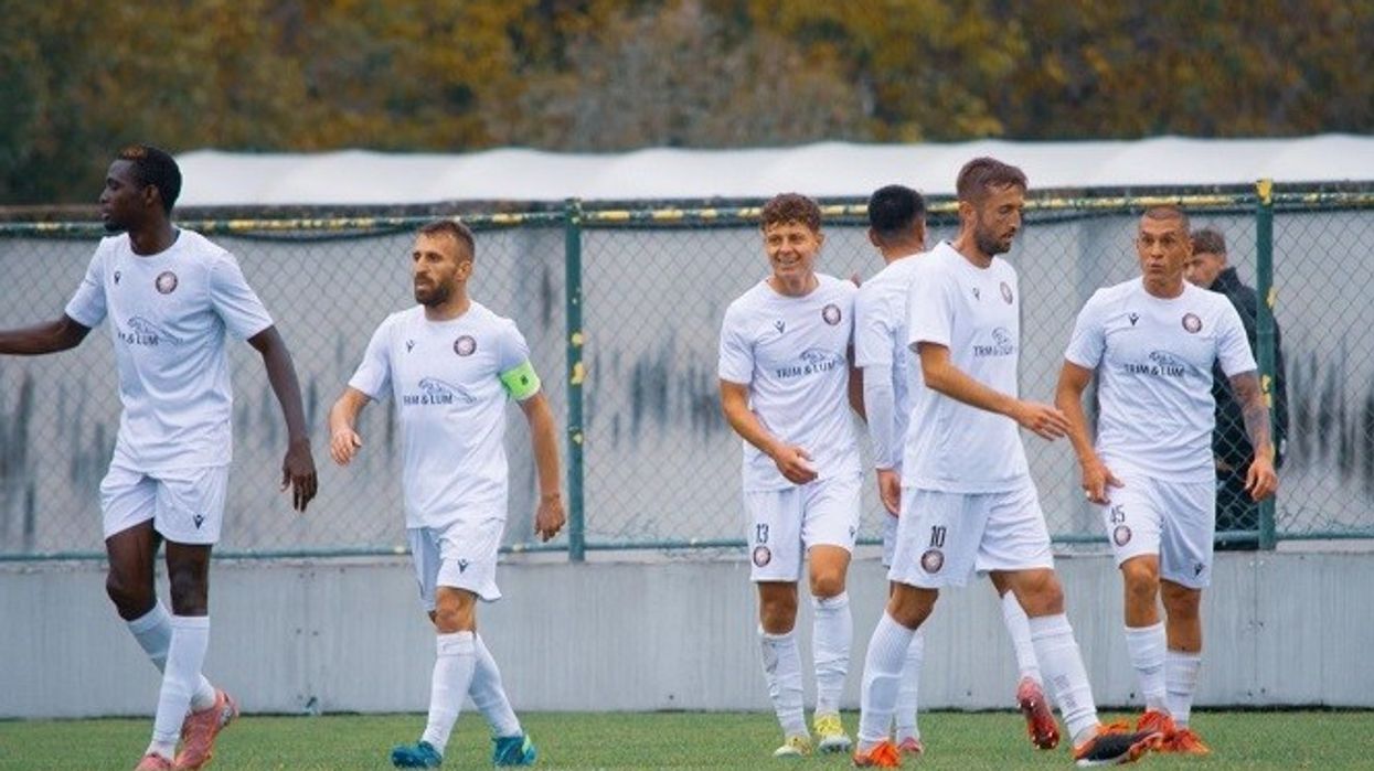 Struga Trim Lum fiton 1:3 në Shkup dhe mbetet ndjekëse e vetme e Vardarit