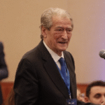 Avokati Stojkoviq padit presidentin Vuçiq lidhur me akuzat për ‘Sarajevo Safari’