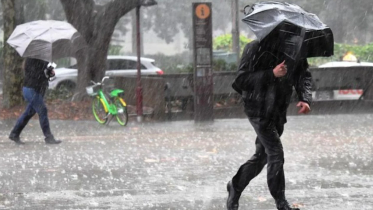 Parashikimi i motit për të dielën: reshje shiu dhe borë, erë deri 18 m/s