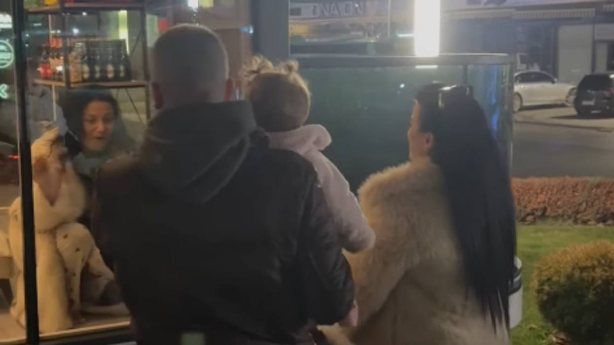 Shkurte Haxhiu përjeton moment emocional gjatë vizitës familjare në Big Brother VIP Kosova