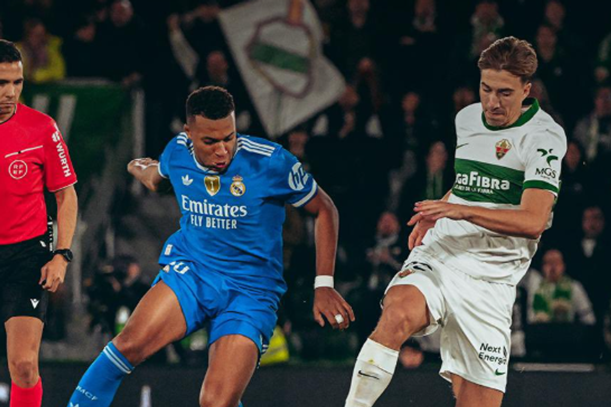 Real Madrid barazon 2-2 te Elche, Barcelona ngushton diferencën në një pikë