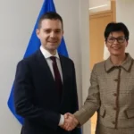 Përleshje mes ushtarëve izraelitë në një bazë ushtarake