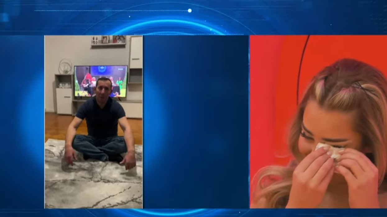 Babai dhe vëllai i dërgojnë mesazh Elijonës pas rrëfimit për aksidentin tragjik