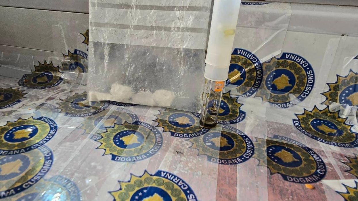 Kapet çift me metamfetaminë në Han të Elezit