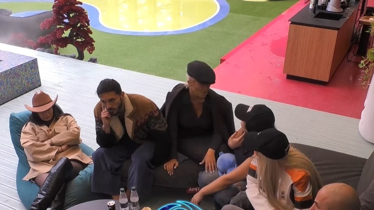 Banorët e Big Brother VIP Kosova 4 diskutojnë puthjet para kamerave