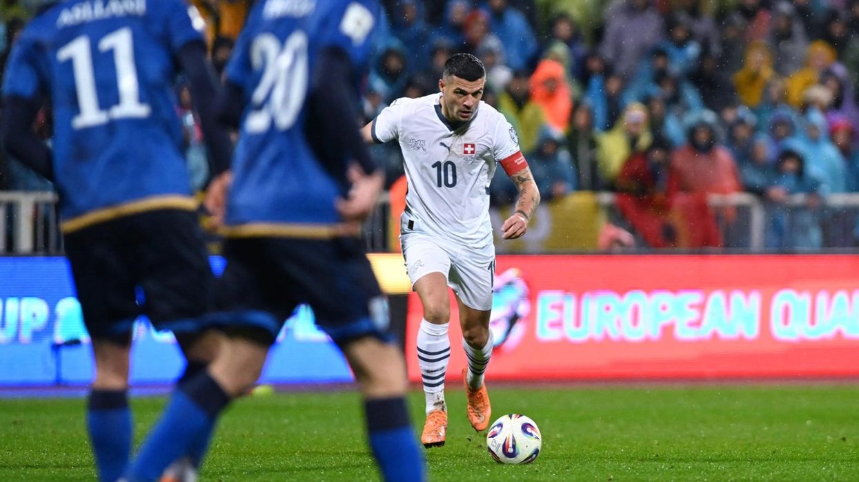 Reagimi i Granit Xhakës pas fishkëllimave në Prishtinë