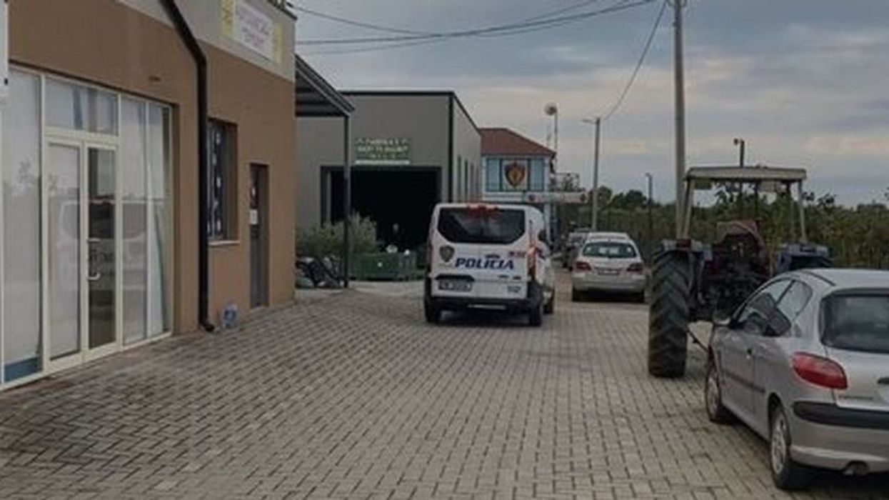 Dorëzohet në polici Daniel Pepa pas përfshirjes në ngjarjen me dy të vrarë në Manëz