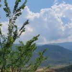 Khloe Kardashian dyshon për uljen në Hënë: Më shtyu të besoj në teori konspirative