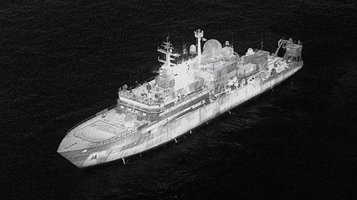 Britania paralajmëron Rusinë pas pranisë së anijes Yantar pranë ujërave të saj