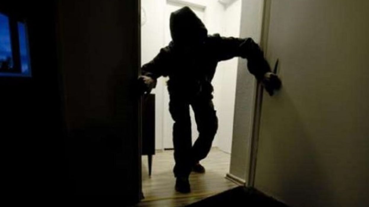 Vjedhje në Carrabreg të Deçanit, rrëmbehet kasaforta me para dhe stoli ari