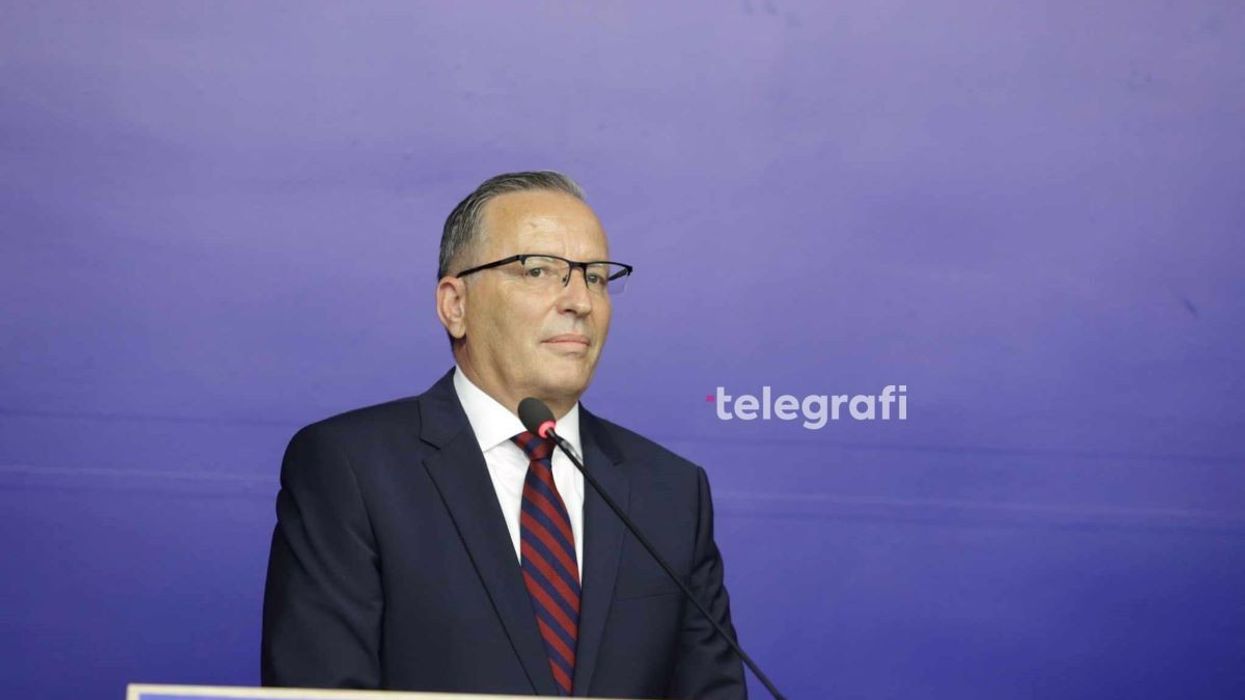 Osmani nënshkruan shpërndarjen e Kuvendit, PDK propozon 21 dhjetorin për zgjedhjet