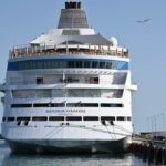 Kate Middleton përqafohet nga Jessie J pas bisedës për përvojat me kancerin në Performancën Mbretërore të Variety