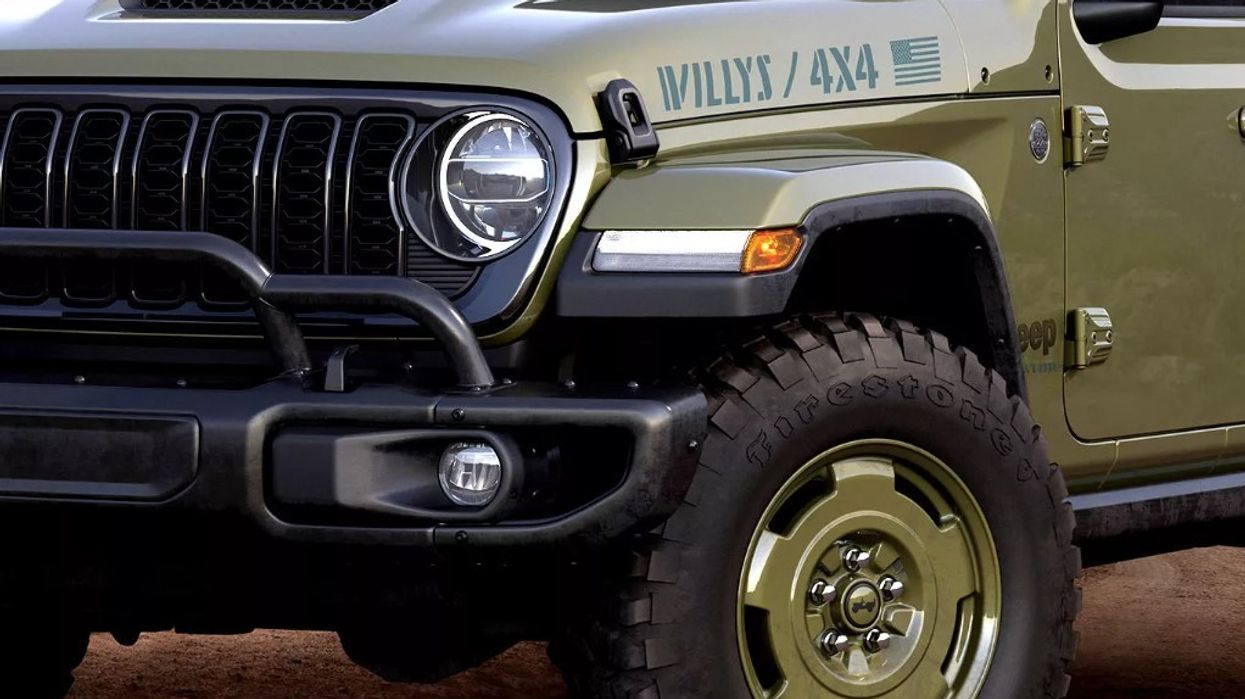 Jeep prezanton Gladiator 2026 me edicion special të frymëzuar nga modelet ushtarake