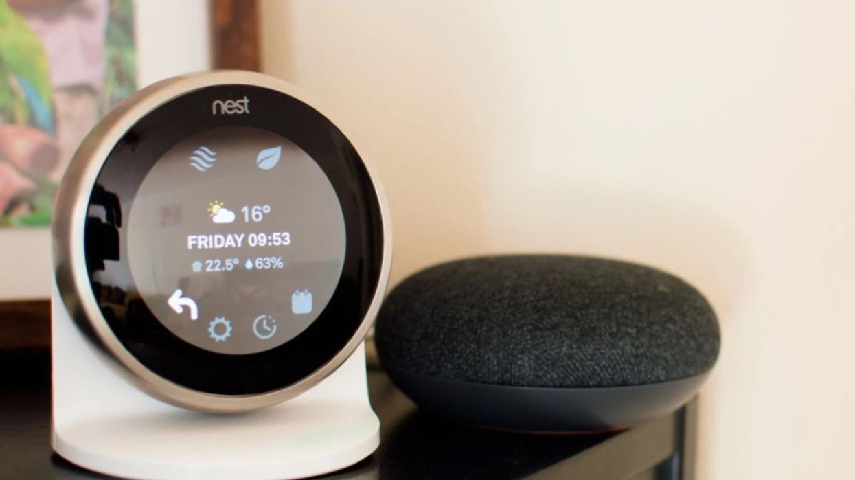Termostatët Nest të gjeneratave të para vazhdojnë të dërgojnë të dhëna te Google pas ndalimit të mbështetjes