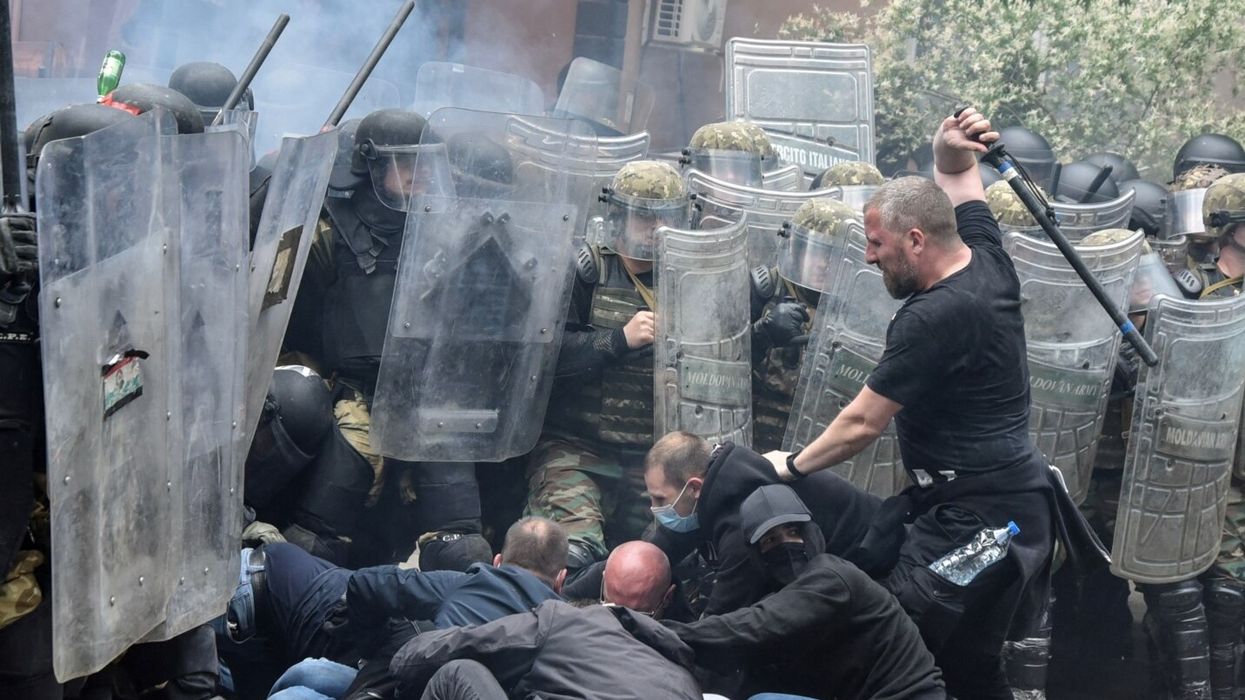 Aktakuzë ndaj të dyshuarit L.M. për sulmin ndaj KFOR-it dhe Policisë në Zveçan