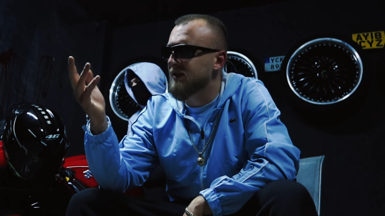 Art publikon këngën e re ‘Guns N Roses’ në YouTube