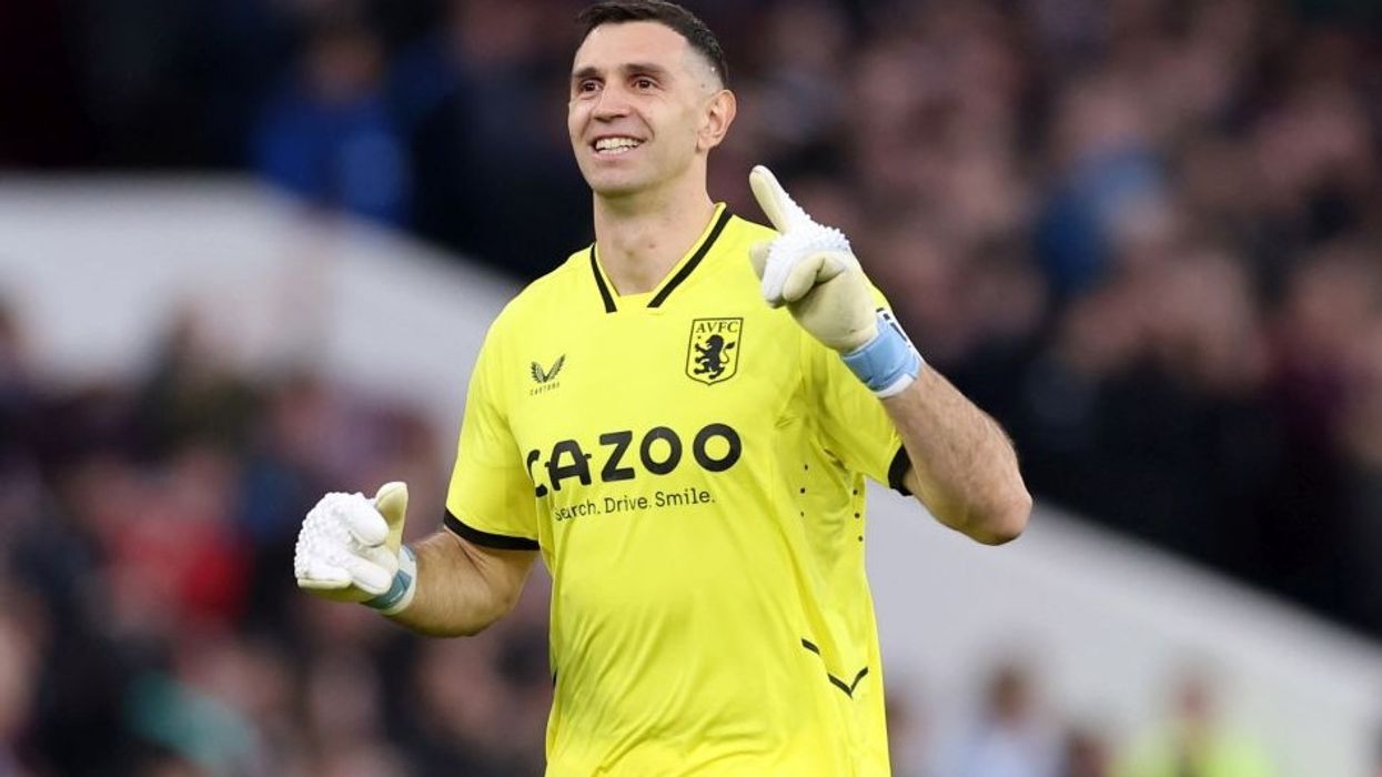 Interi interes për Emiliano Martinez, Aston Villa mund ta shesë në janar