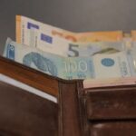 Penya Kosova rikthehet në Camp Nou dhe mbështet Barçën me flamujt e Kosovës e Shqipërisë